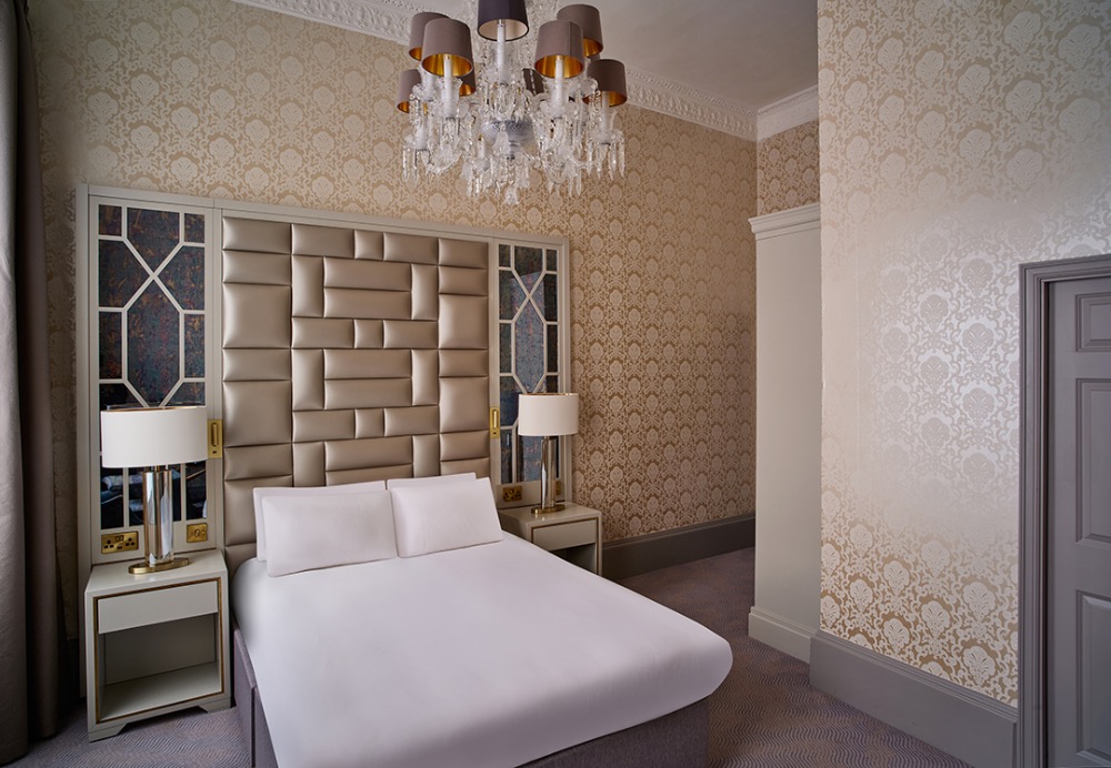 Radisson Individuals Bath