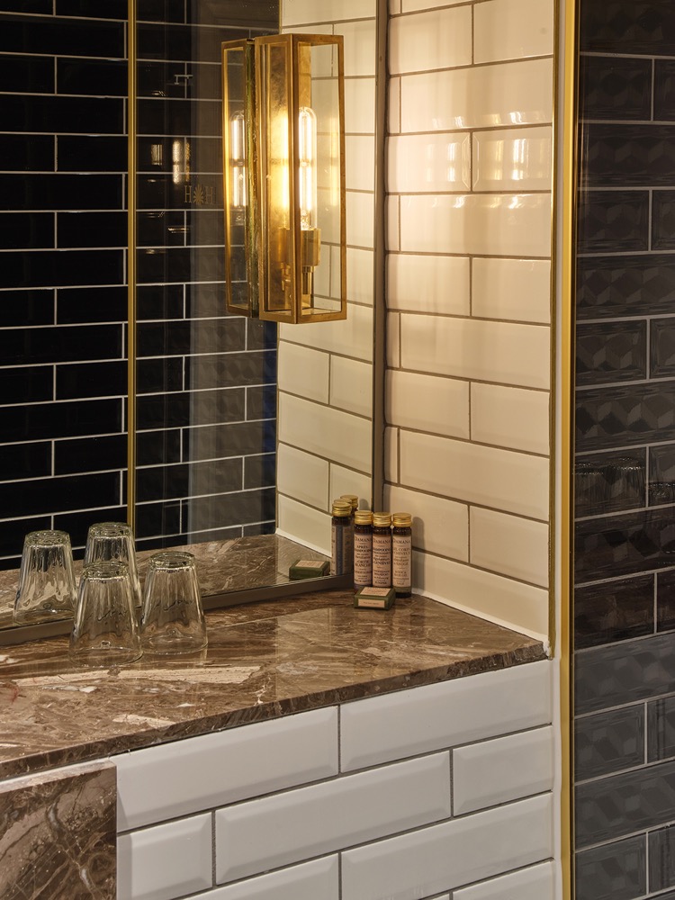 Radisson Individuals Bath